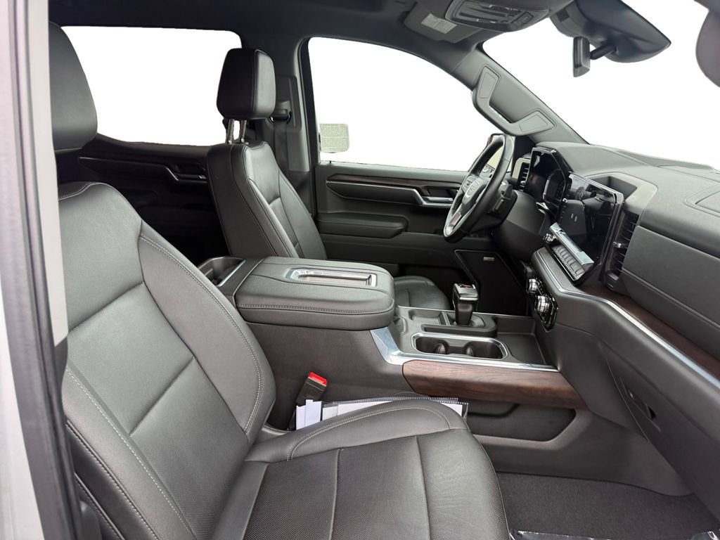 Certified 2022 GMC Sierra 1500 SLT w/ SLT Premium Package image 17