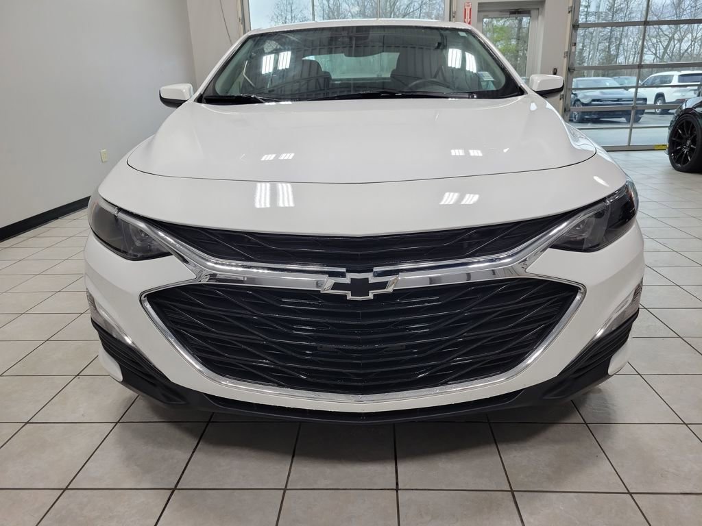 Used 2024 Chevrolet Malibu RS w/ LPO, Floor Liner Package image 8