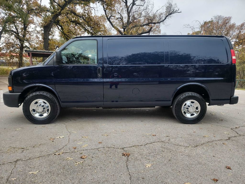 Used 2015 Chevrolet Express 2500 w/ Cold Climate Package image 5