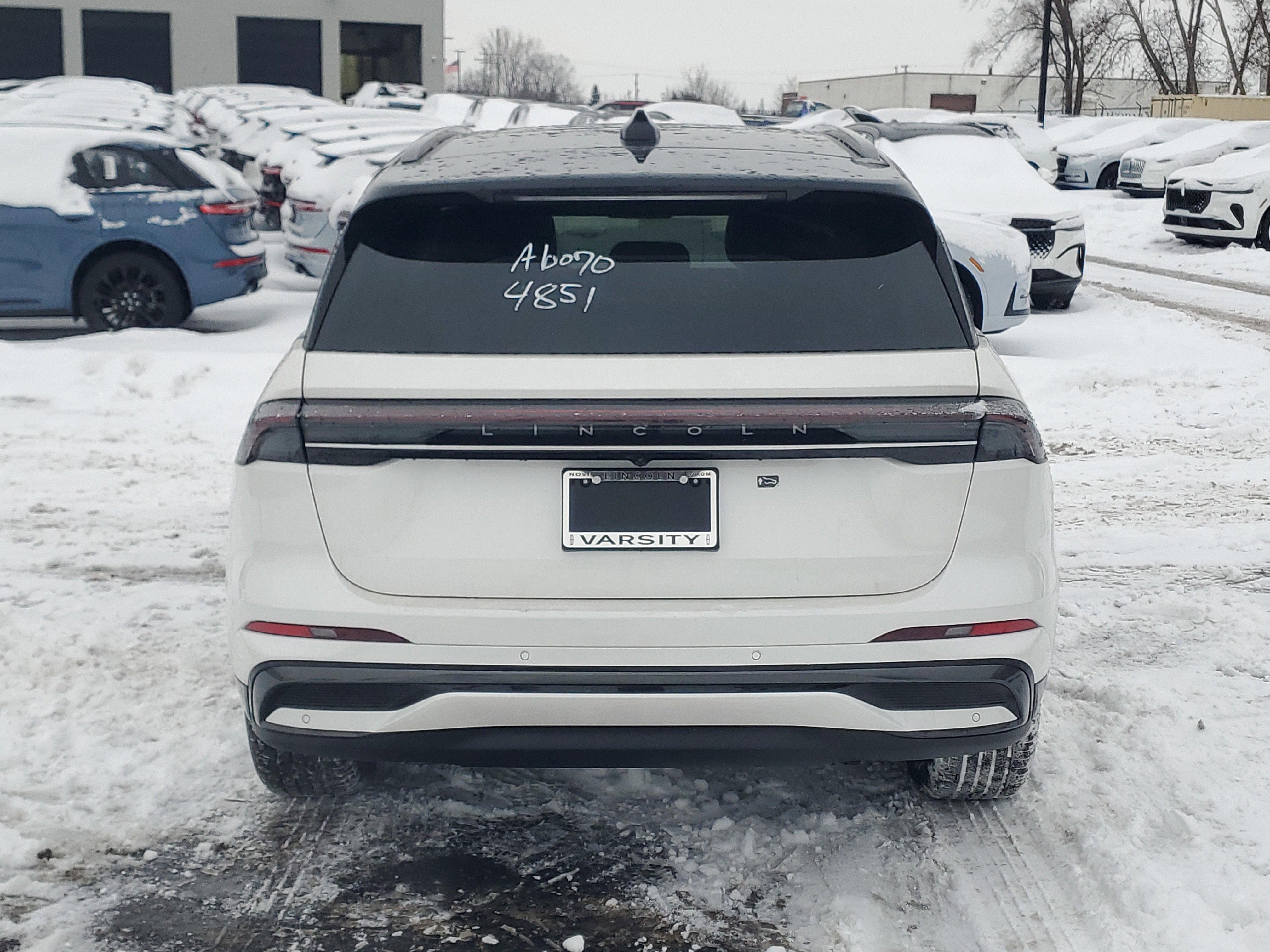 New 2026 Lincoln Nautilus Reserve w/ Jet Appearance Package image 4