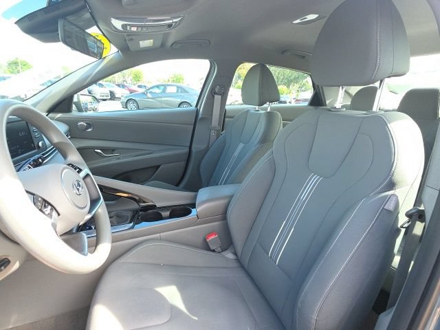 Certified 2023 Hyundai Elantra SEL Sport FWD image 4