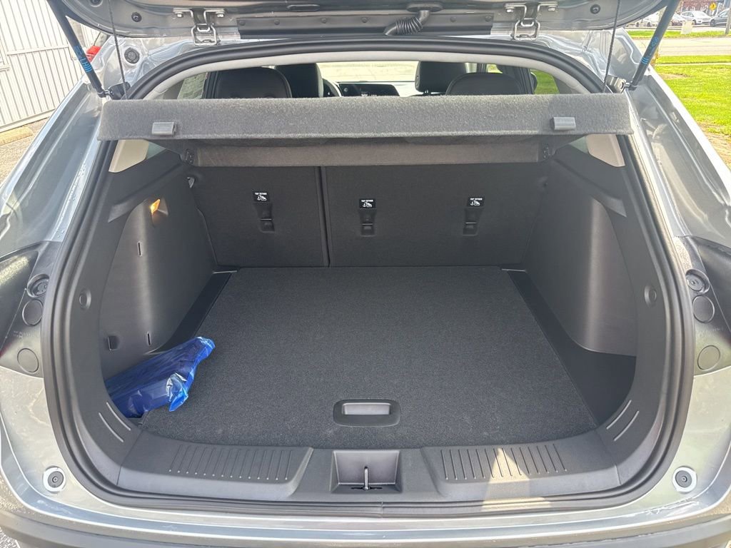 New 2026 Chevrolet Trax LT FWD image 17