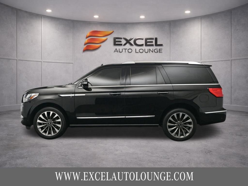 Used 2020 Lincoln Navigator Reserve w/ Luxury Package image 3