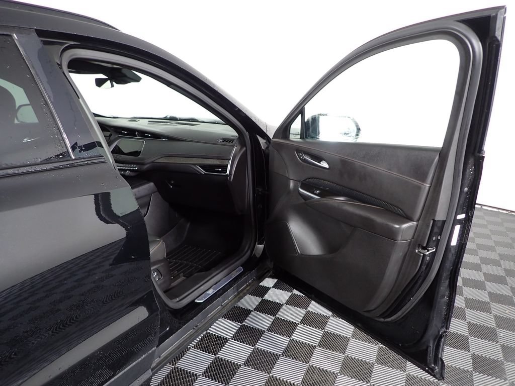 Used 2020 Cadillac XT4 Sport w/ Driver Awareness Package AWD/4WD image 37