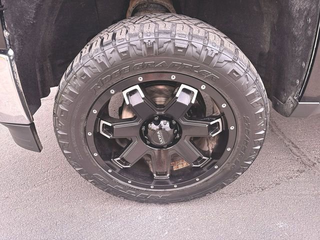 Used 2015 Chevrolet Silverado 1500 LTZ AWD/4WD image 32
