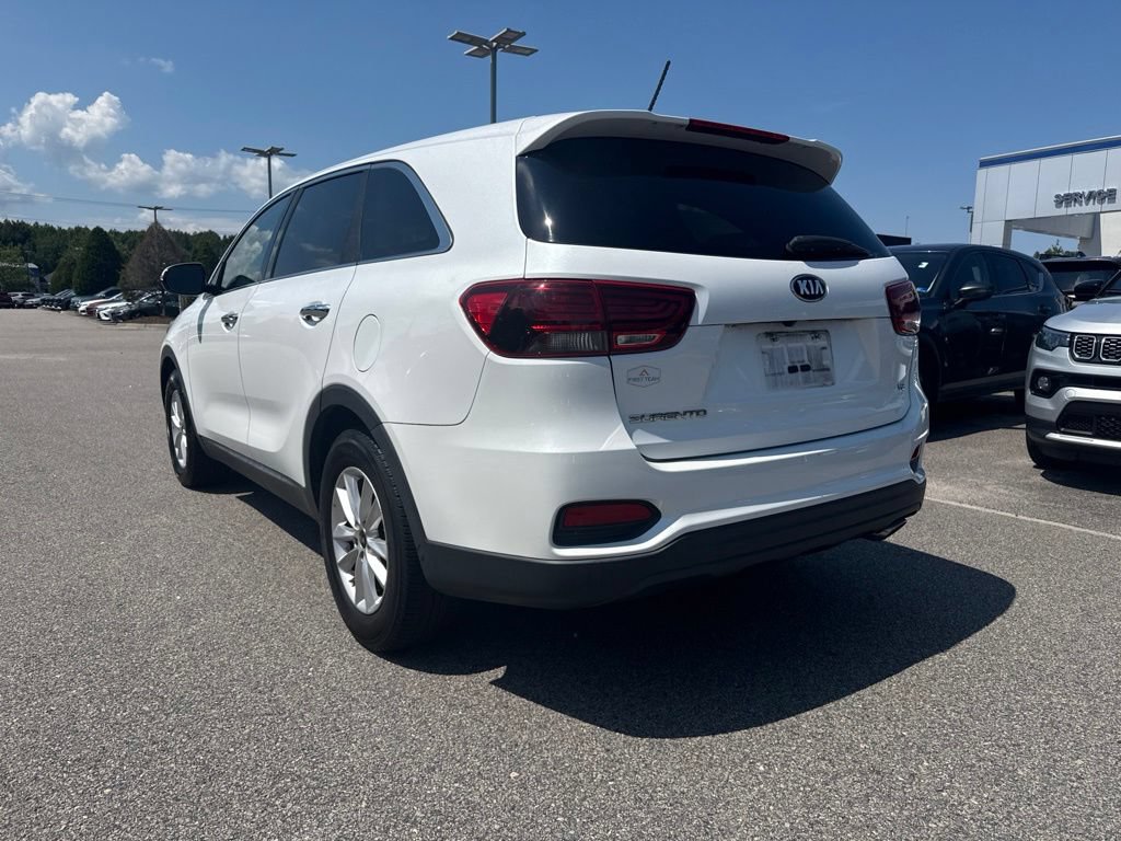 Used 2019 Kia Sorento FWD V6 image 3