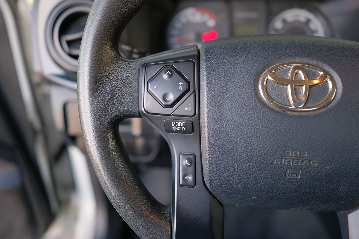 Used 2017 Toyota Tacoma SR RWD image 15