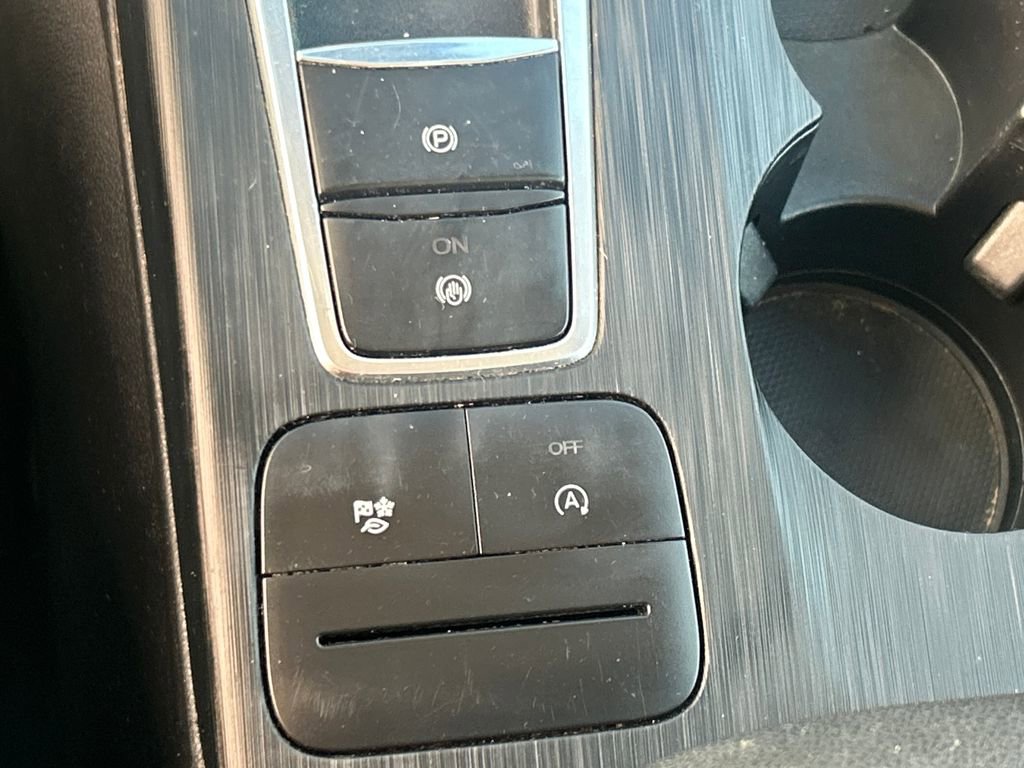 Used 2020 Ford Escape S image 15