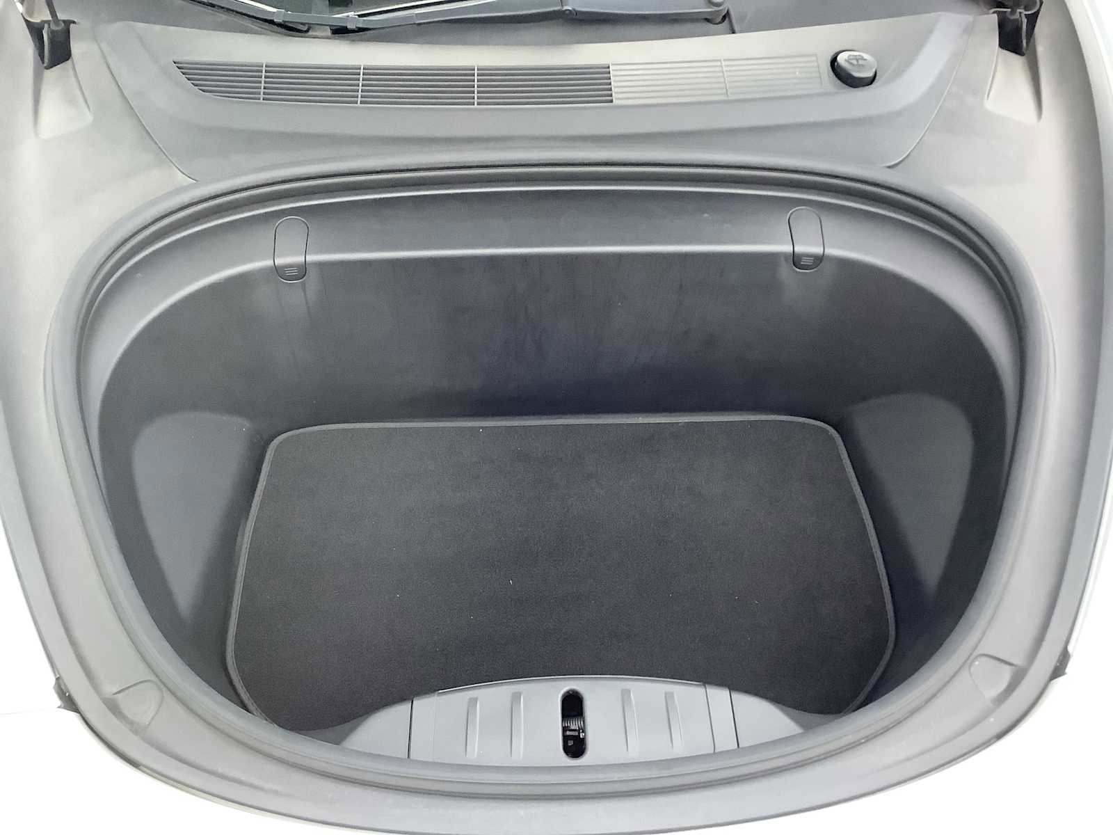 Used 2018 Tesla Model 3 Mid Range image 8