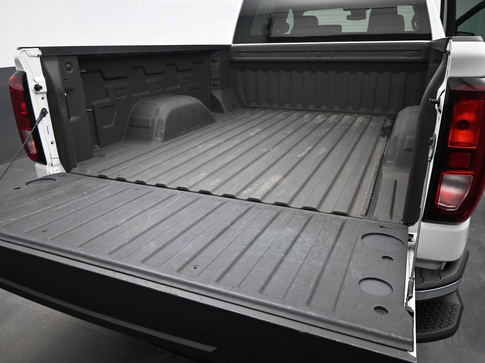 Used 2023 GMC Sierra 1500 Pro w/ Pro Value Package image 13