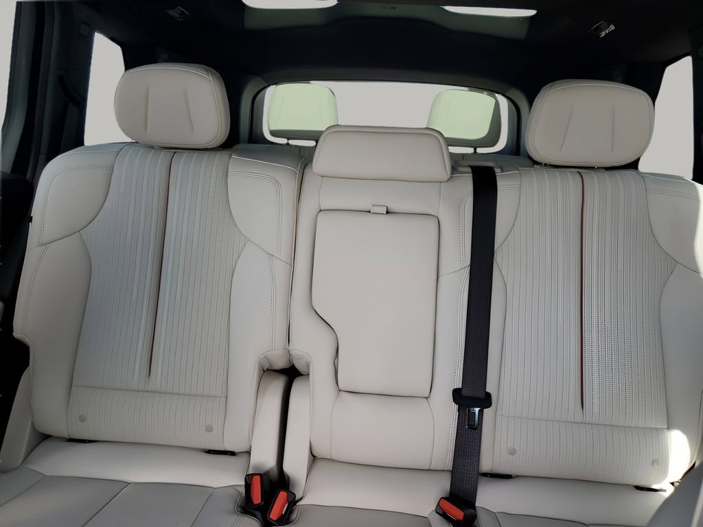 New 2026 Cadillac Vistiq Luxury AWD/4WD image 41