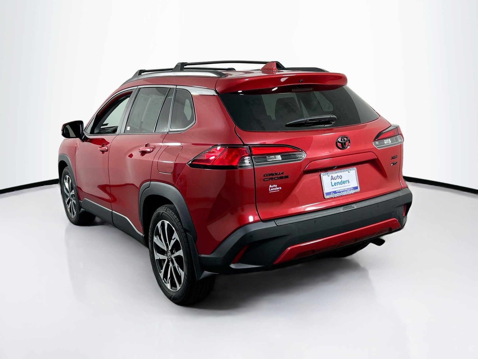 Used 2022 Toyota Corolla Cross XLE w/ Convenience Package AWD/4WD image 7