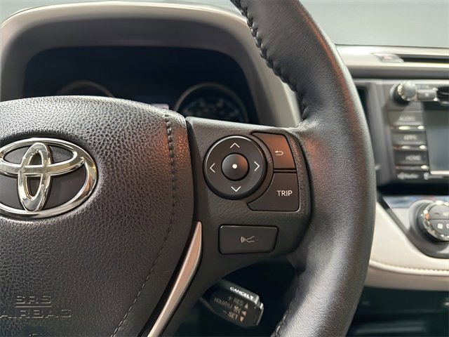 Used 2018 Toyota RAV4 XLE image 17