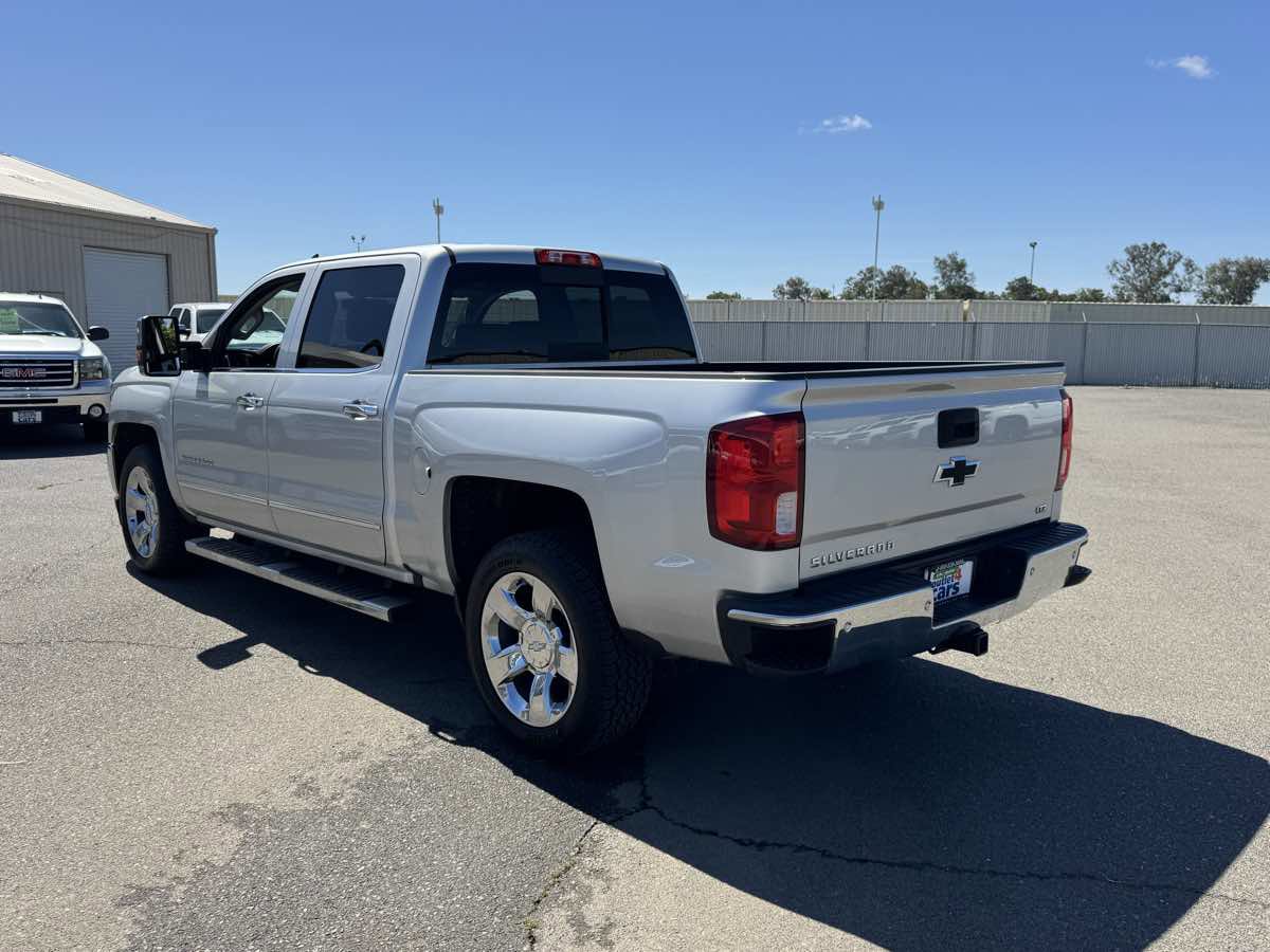 Used 2017 Chevrolet Silverado 1500 LTZ w/ LTZ Plus Package AWD/4WD image 7