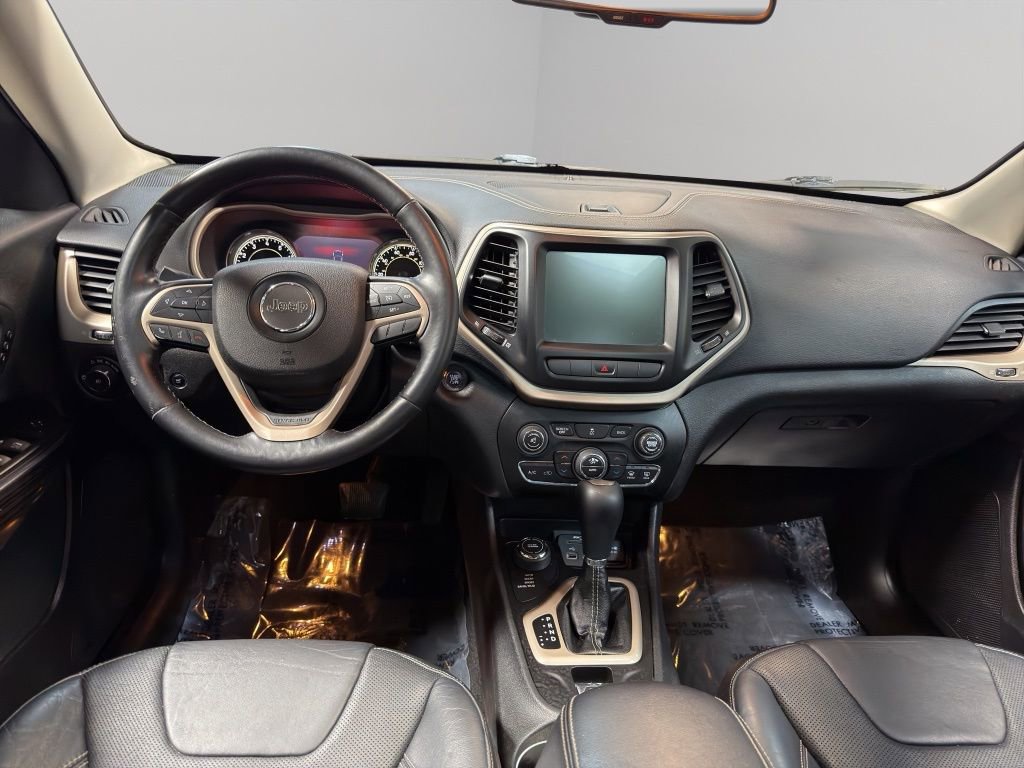 Used 2014 Jeep Cherokee Limited w/ Luxury Group AWD/4WD image 12