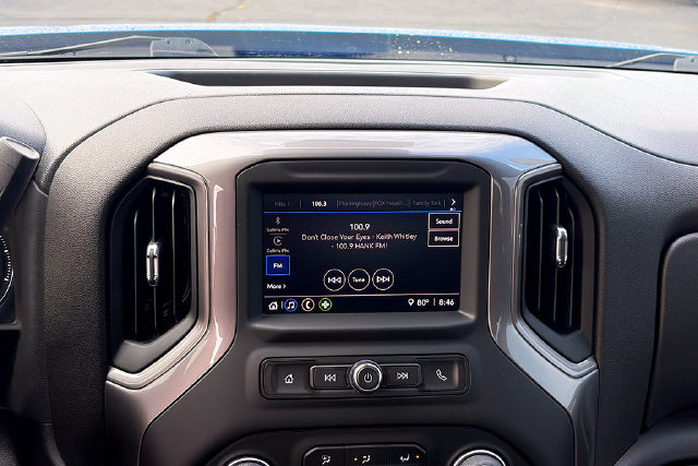 Used 2022 Chevrolet Silverado 1500 Custom AWD/4WD image 7