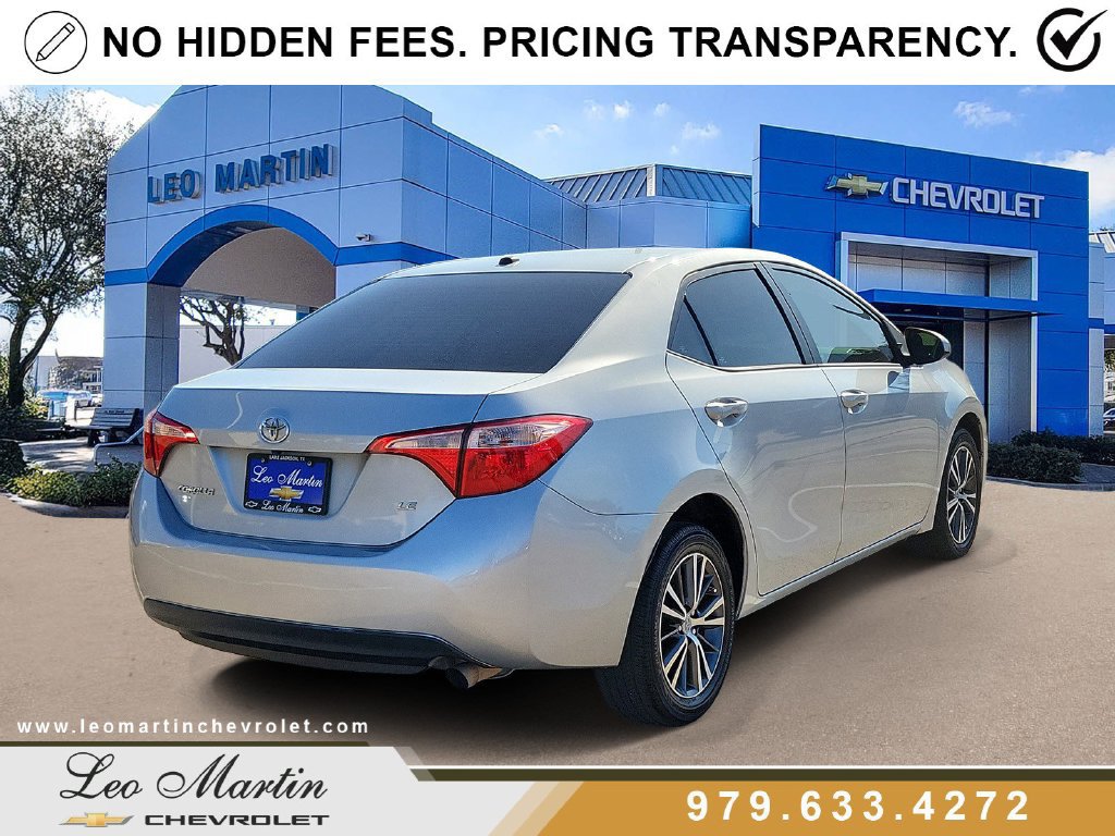 Used 2018 Toyota Corolla LE w/ LE Premium Package w/Moonroof FWD image 3