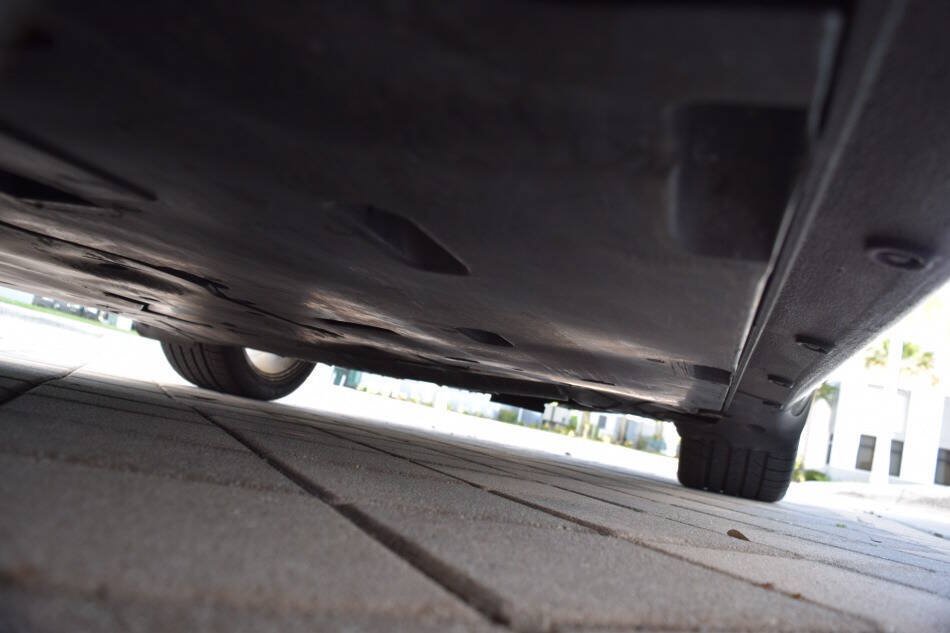 Used 2005 Porsche Boxster RWD image 98