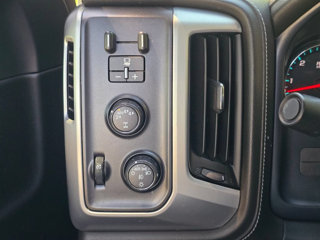 Used 2018 GMC Sierra 1500 SLT w/ SLT Premium Package AWD/4WD image 30