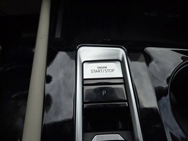 Used 2026 Volkswagen Atlas SE FWD image 30