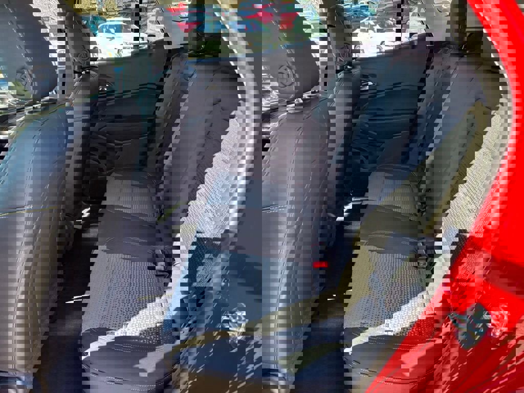 New 2026 Chevrolet Trax LT w/ Sunroof Package image 11