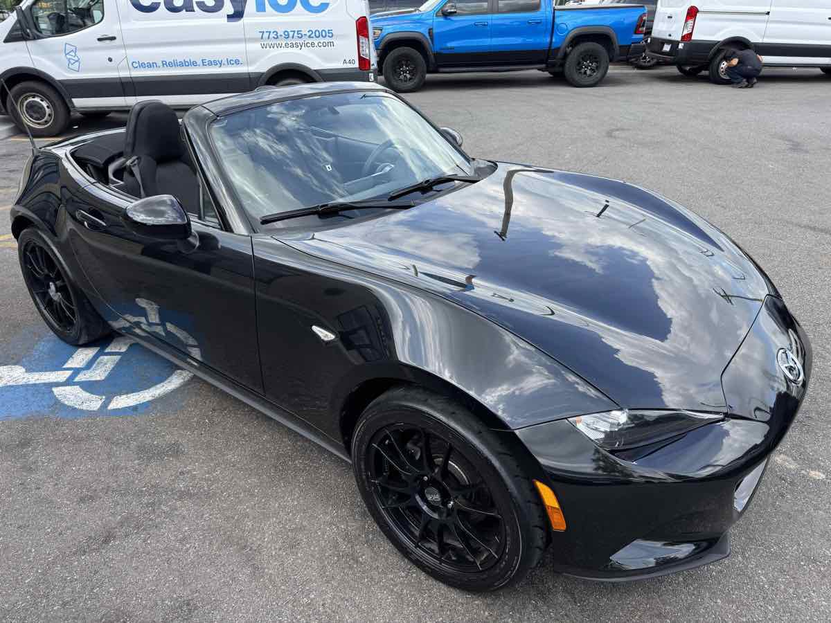 Used 2016 MAZDA MX-5 Miata Sport RWD image 10