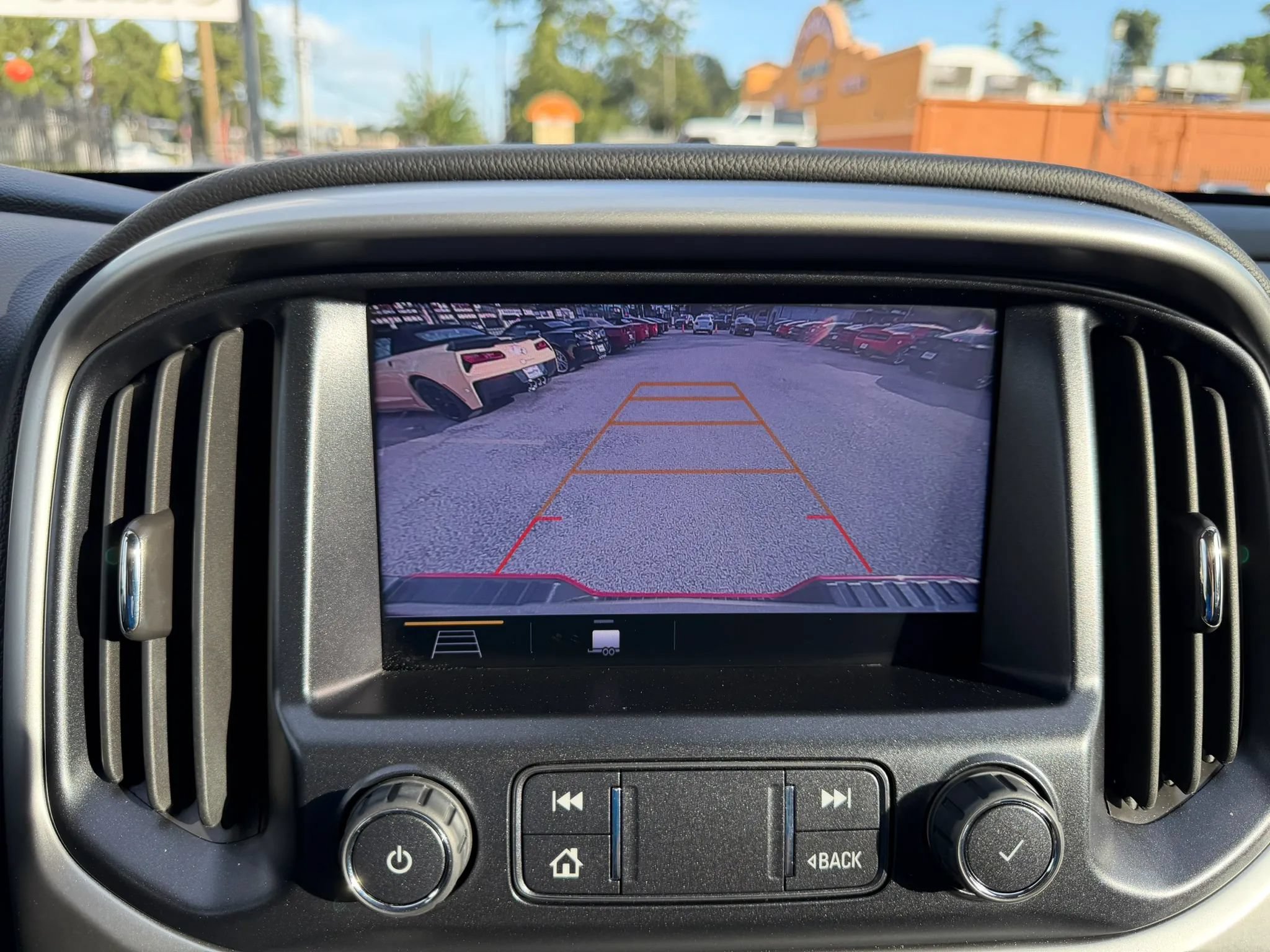 Used 2020 Chevrolet Colorado LT w/ LT Convenience Package AWD/4WD image 41