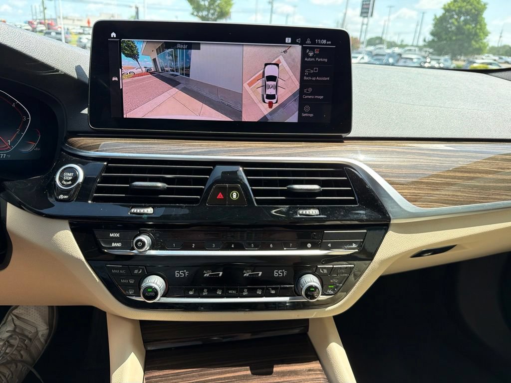 Used 2021 BMW 530i w/ Premium Package RWD image 22