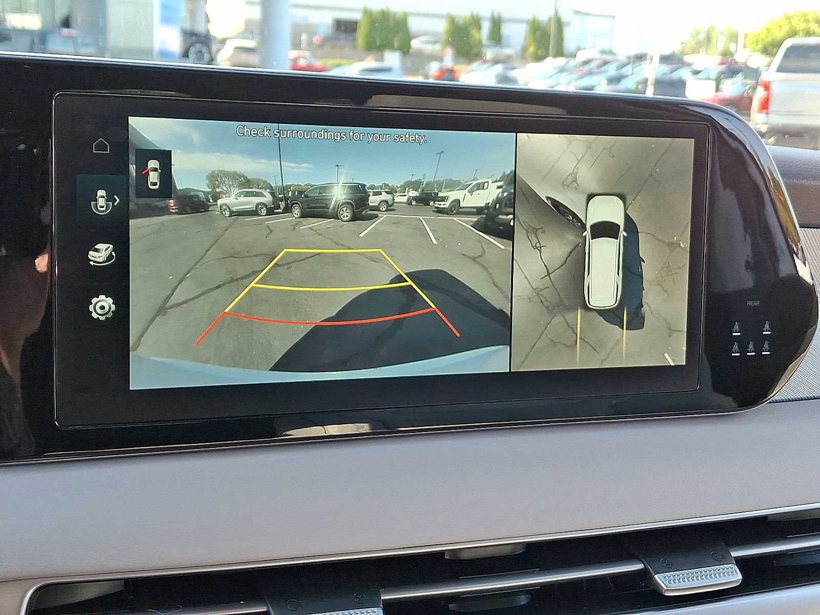 Used 2023 Hyundai Palisade SEL w/ Premium Package image 18