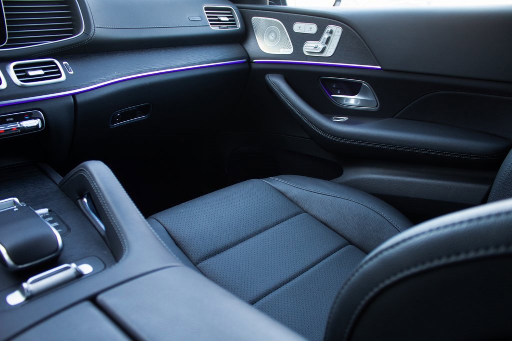 Used 2025 Mercedes-Benz GLS 450 4MATIC image 18