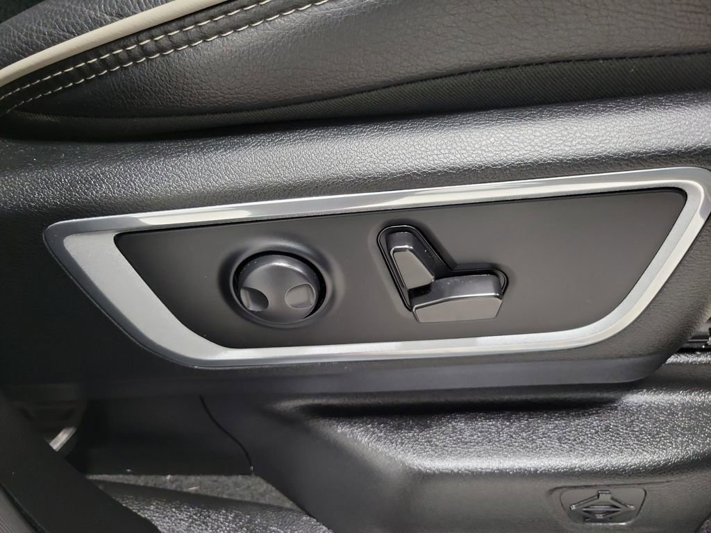 Used 2023 RAM 1500 Laramie image 26