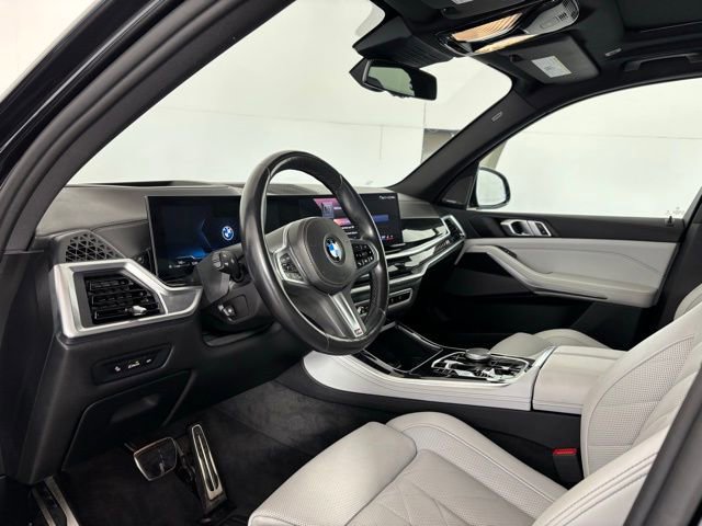Certified 2024 BMW X5 xDrive40i w/ M Sport Package image 9