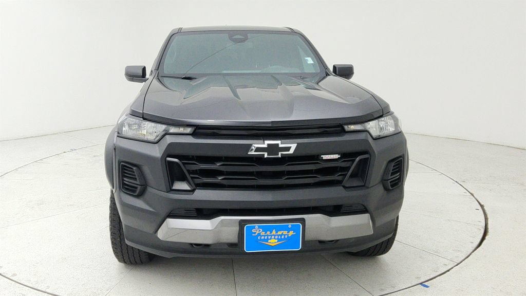 Used 2024 Chevrolet Colorado Trail Boss AWD/4WD image 2