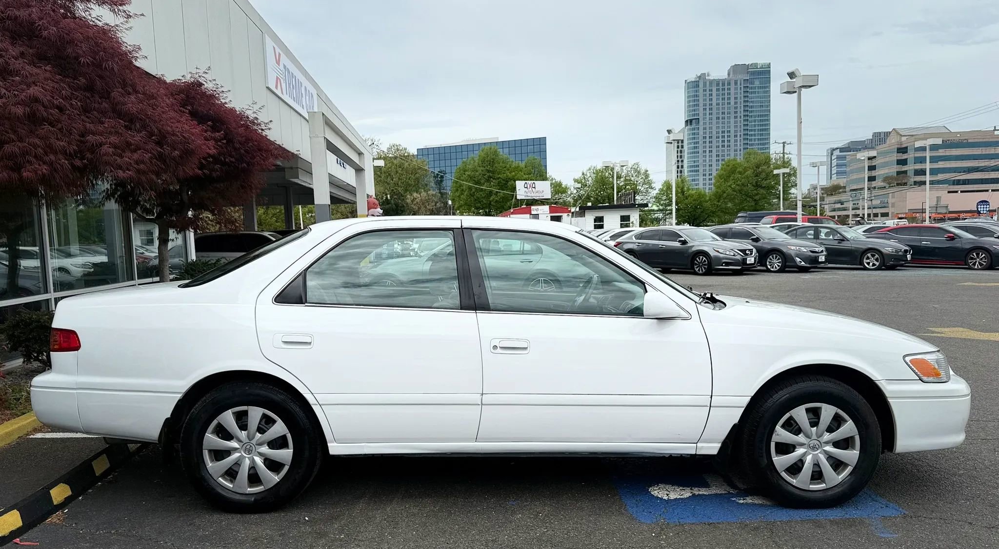 Used 2001 Toyota Camry CE FWD image 8