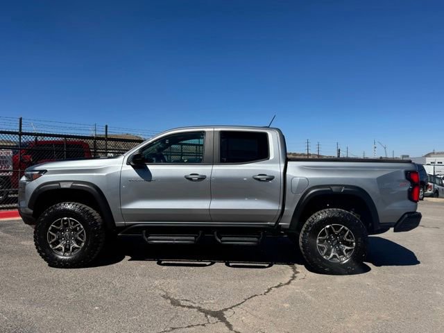 Used 2025 Chevrolet Colorado ZR2 w/ Technology Package image 2
