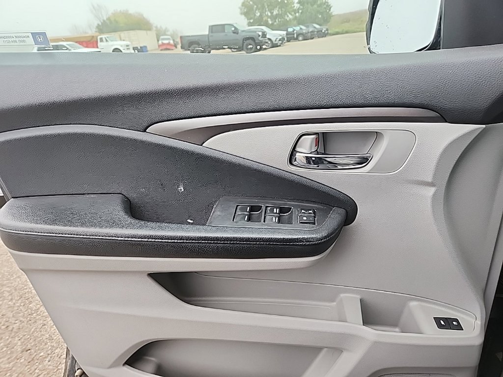 Used 2017 Honda Pilot EX-L image 31
