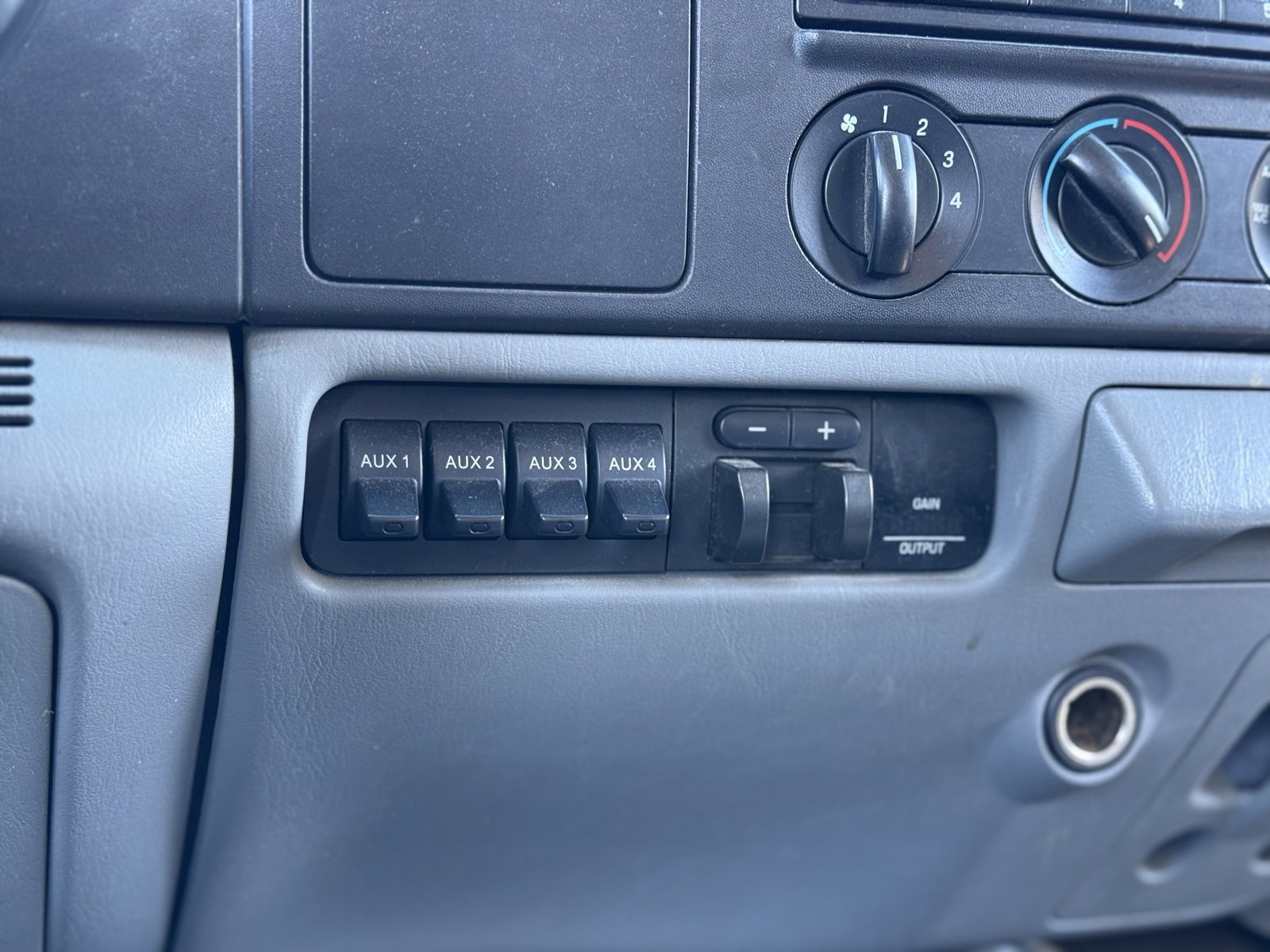 Used 2007 Ford F250 Lariat image 23