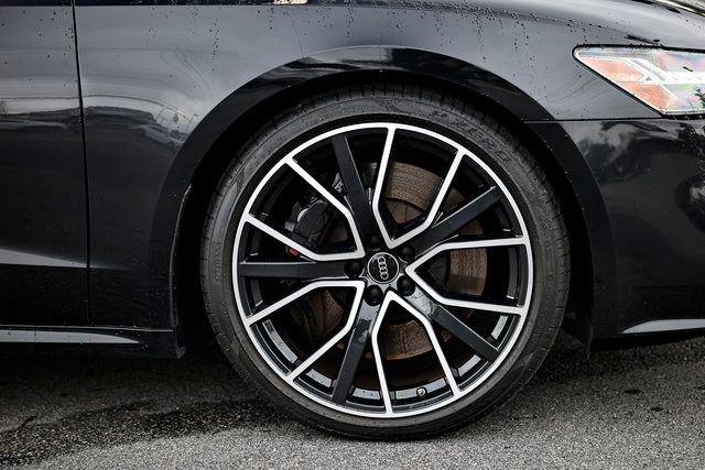 Used 2023 Audi S7 Premium Plus w/ Black Optic Package AWD/4WD image 2