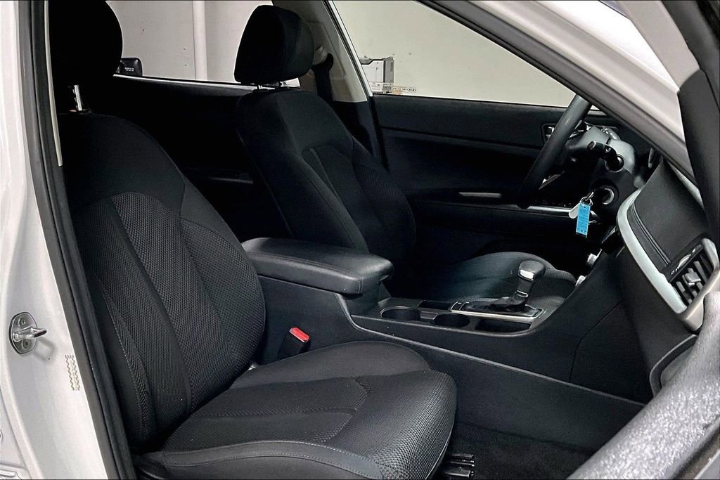 Used 2020 Kia Optima LX image 10