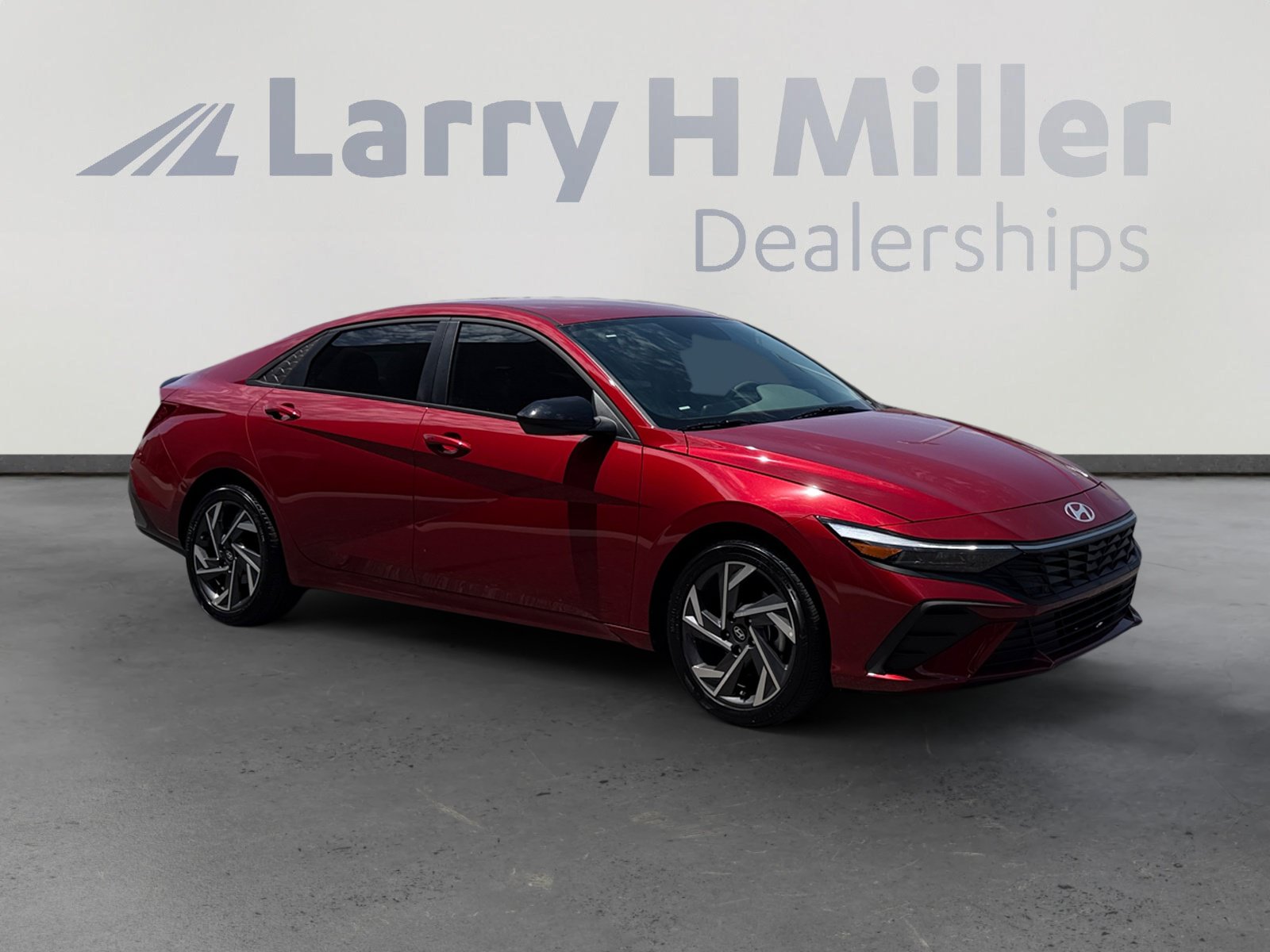 Used 2025 Hyundai Elantra Sport FWD image 7
