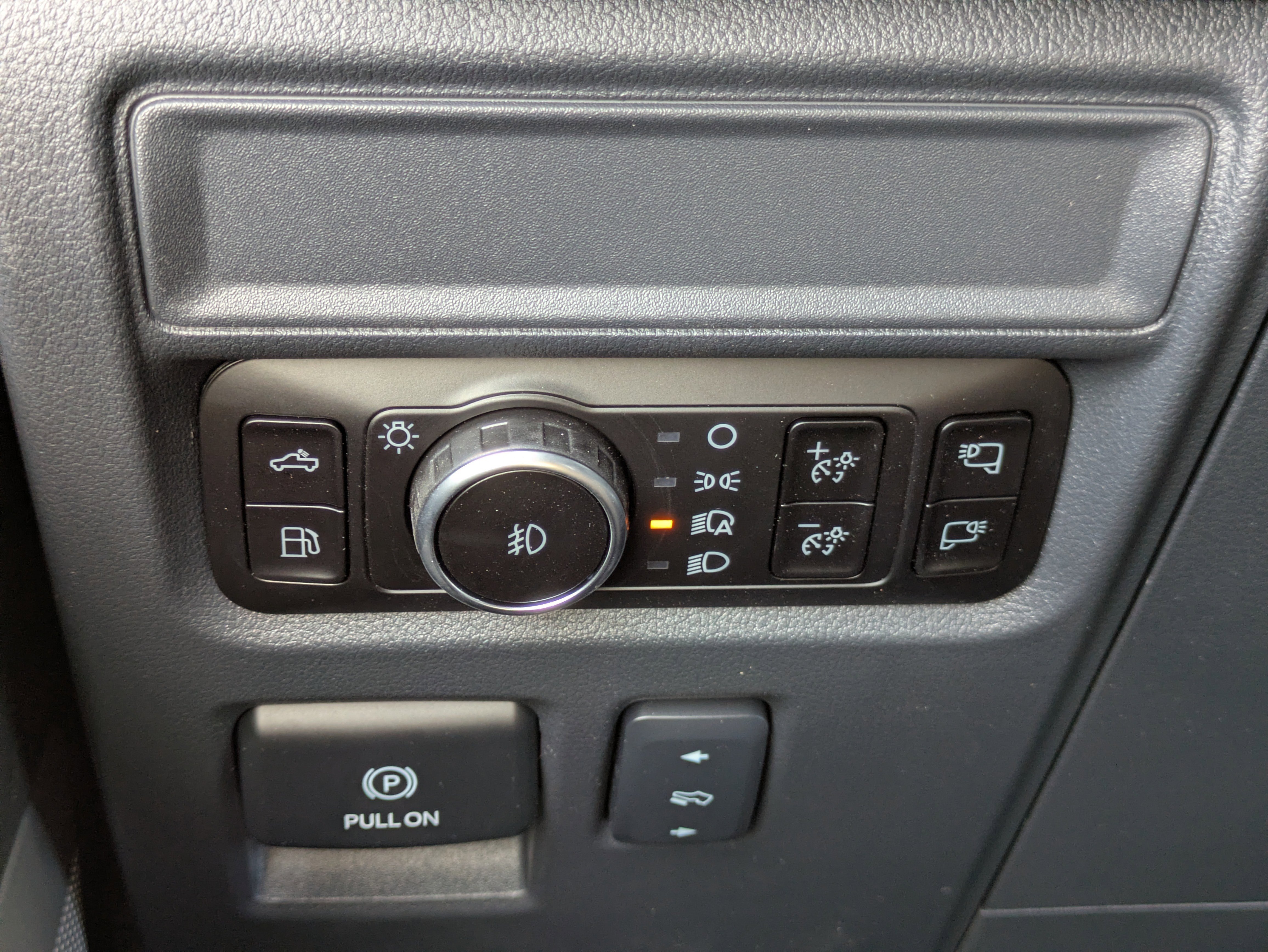 New 2025 Ford F150 Lariat w/ Equipment Group 501A Mid image 23