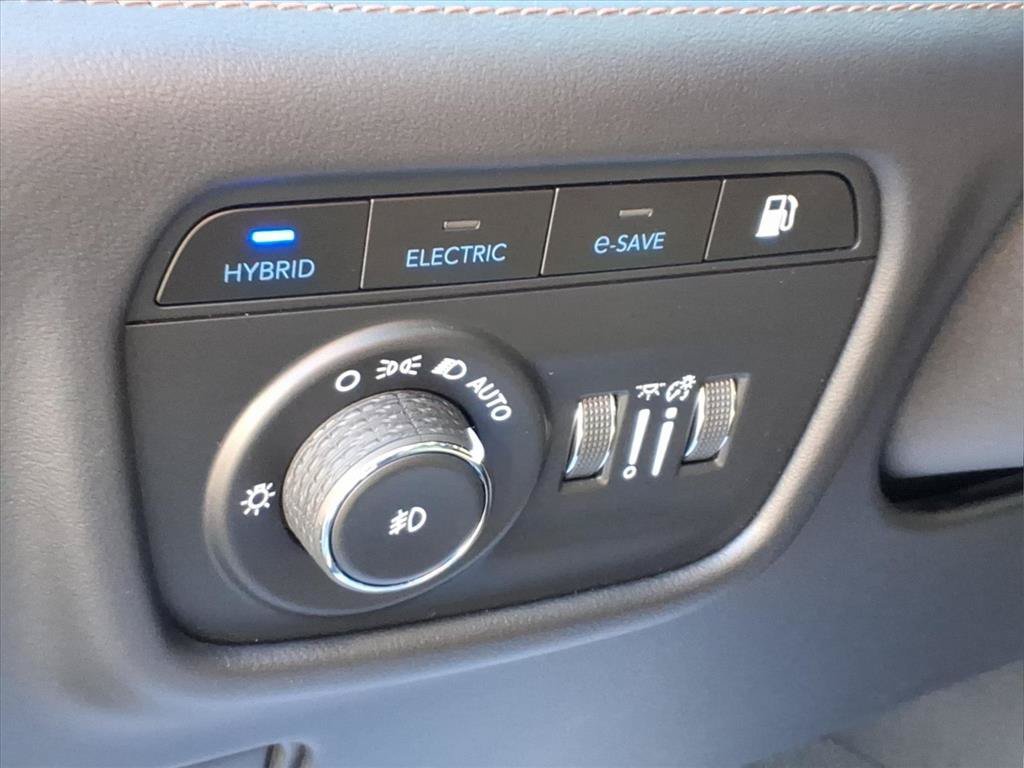 Certified 2023 Jeep Grand Cherokee Summit AWD/4WD image 21
