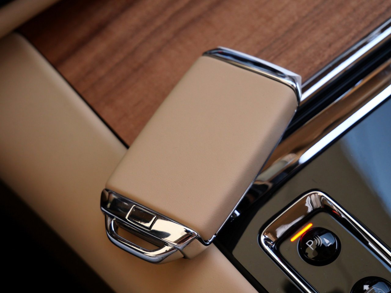 New 2025 Rolls-Royce Ghost image 15