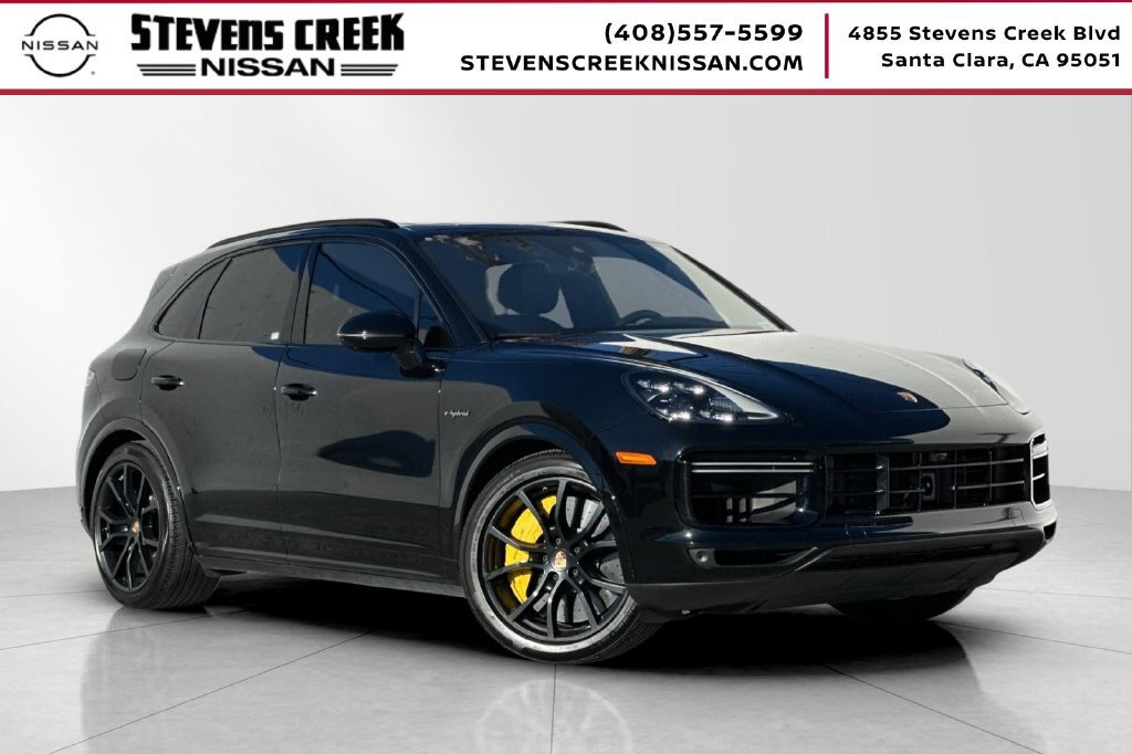 Used 2023 Porsche Cayenne Turbo S AWD/4WD image 1