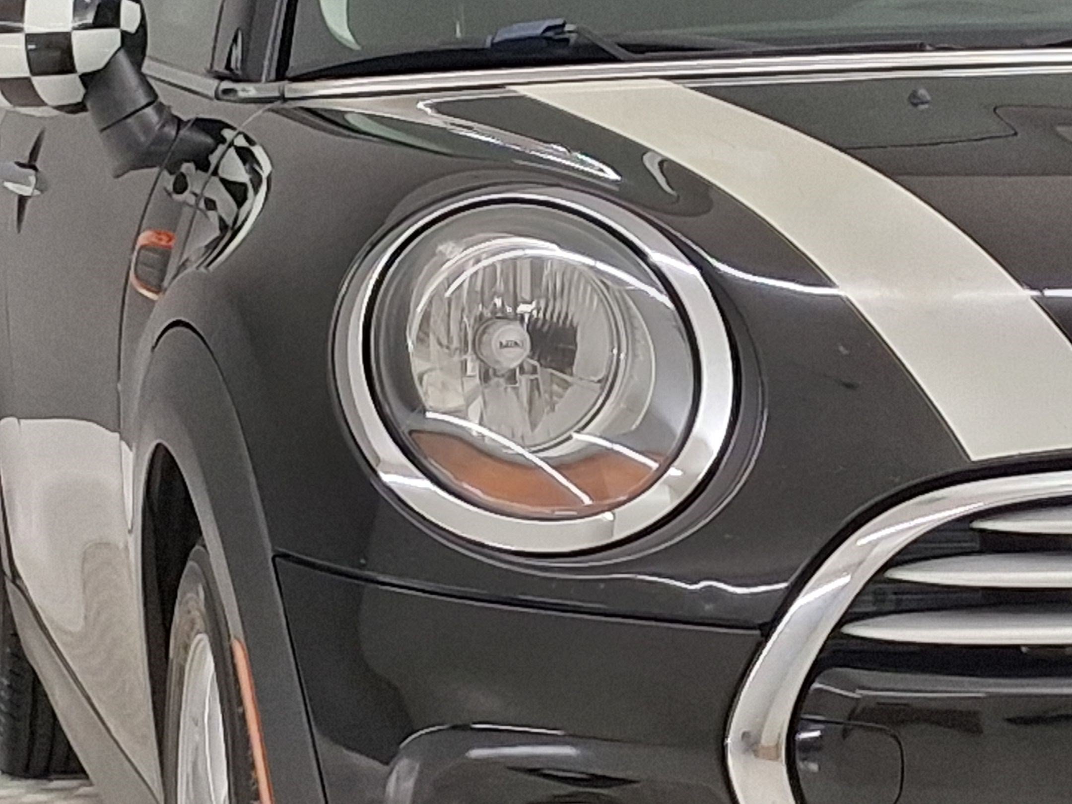 Used 2014 MINI Cooper 2-Door Hardtop FWD image 9