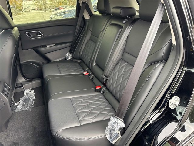 New 2026 Nissan Rogue Platinum w/ Platinum Premium Package image 16