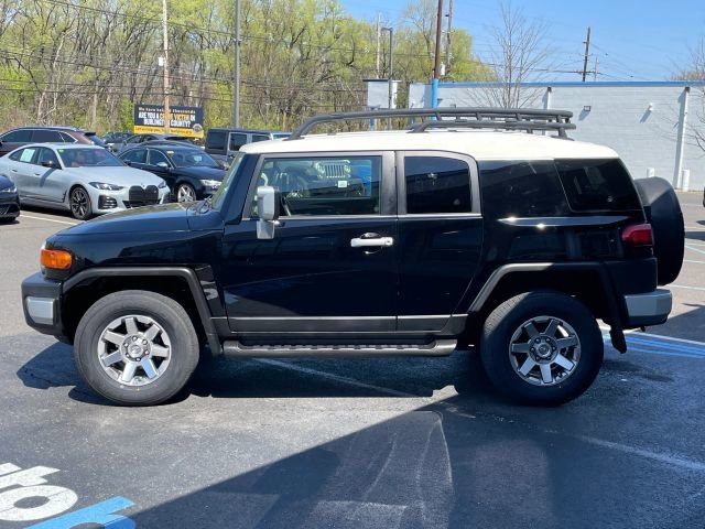 Used 2014 Toyota FJ Cruiser 4WD w/ Upgrade Package image 14