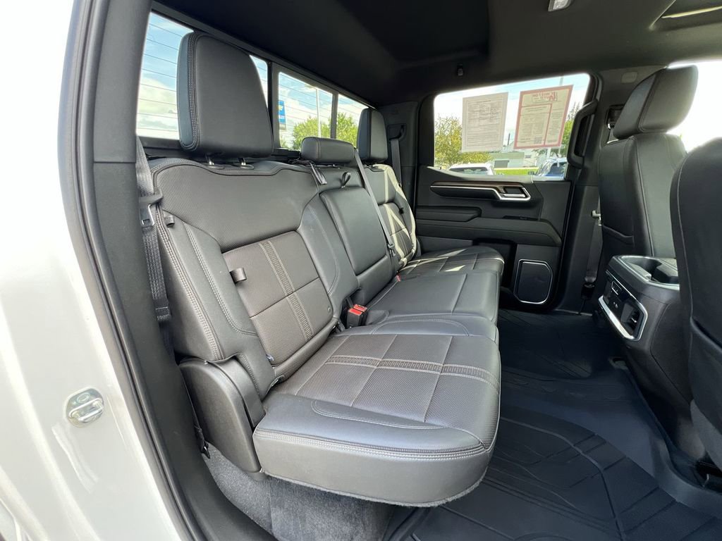 Certified 2022 Chevrolet Silverado 1500 High Country w/ High Country Premium Package image 27