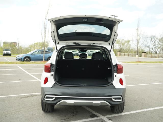 Used 2022 Kia Seltos Nightfall Edition AWD/4WD image 17