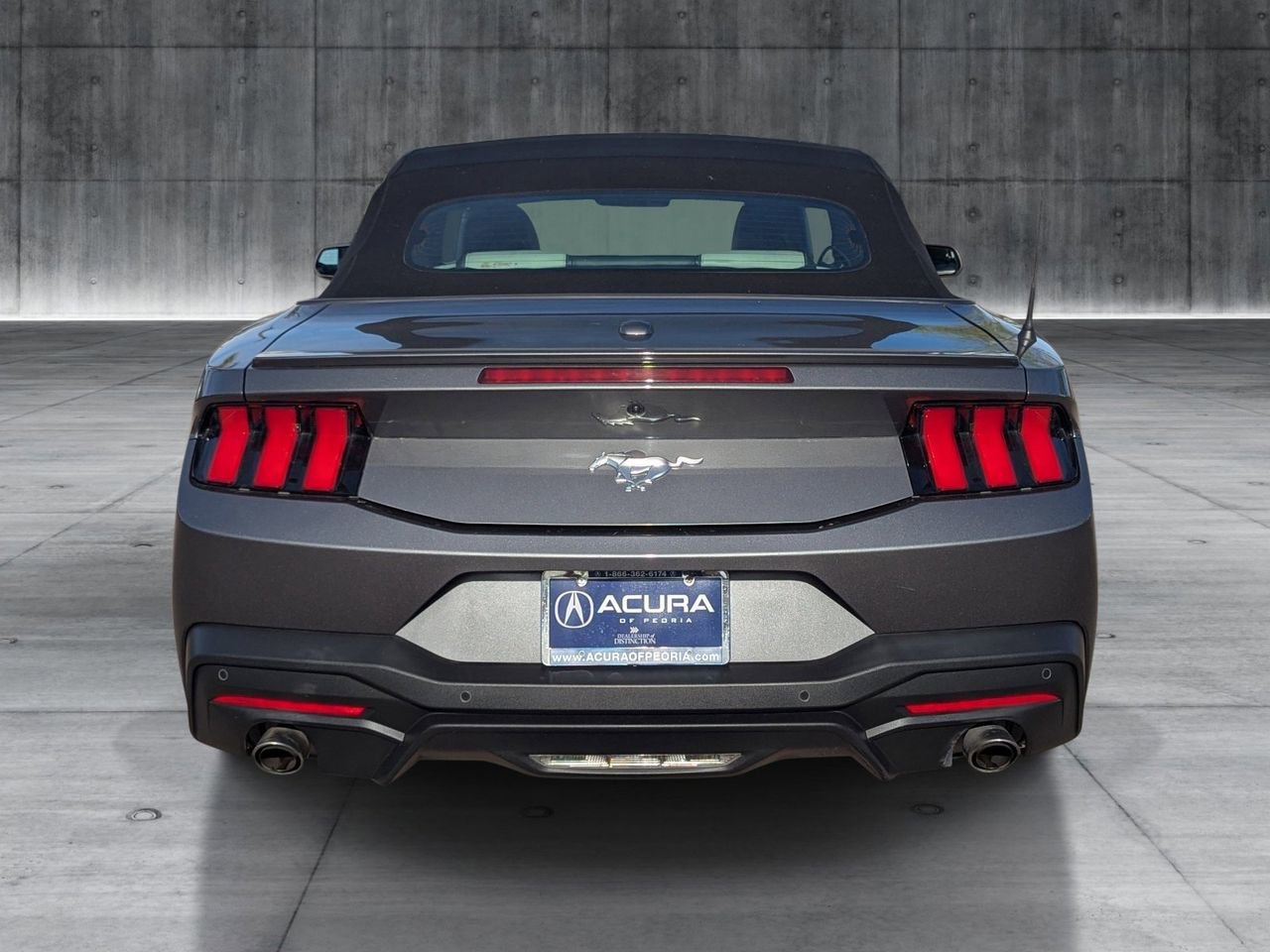 Used 2024 Ford Mustang Premium image 4